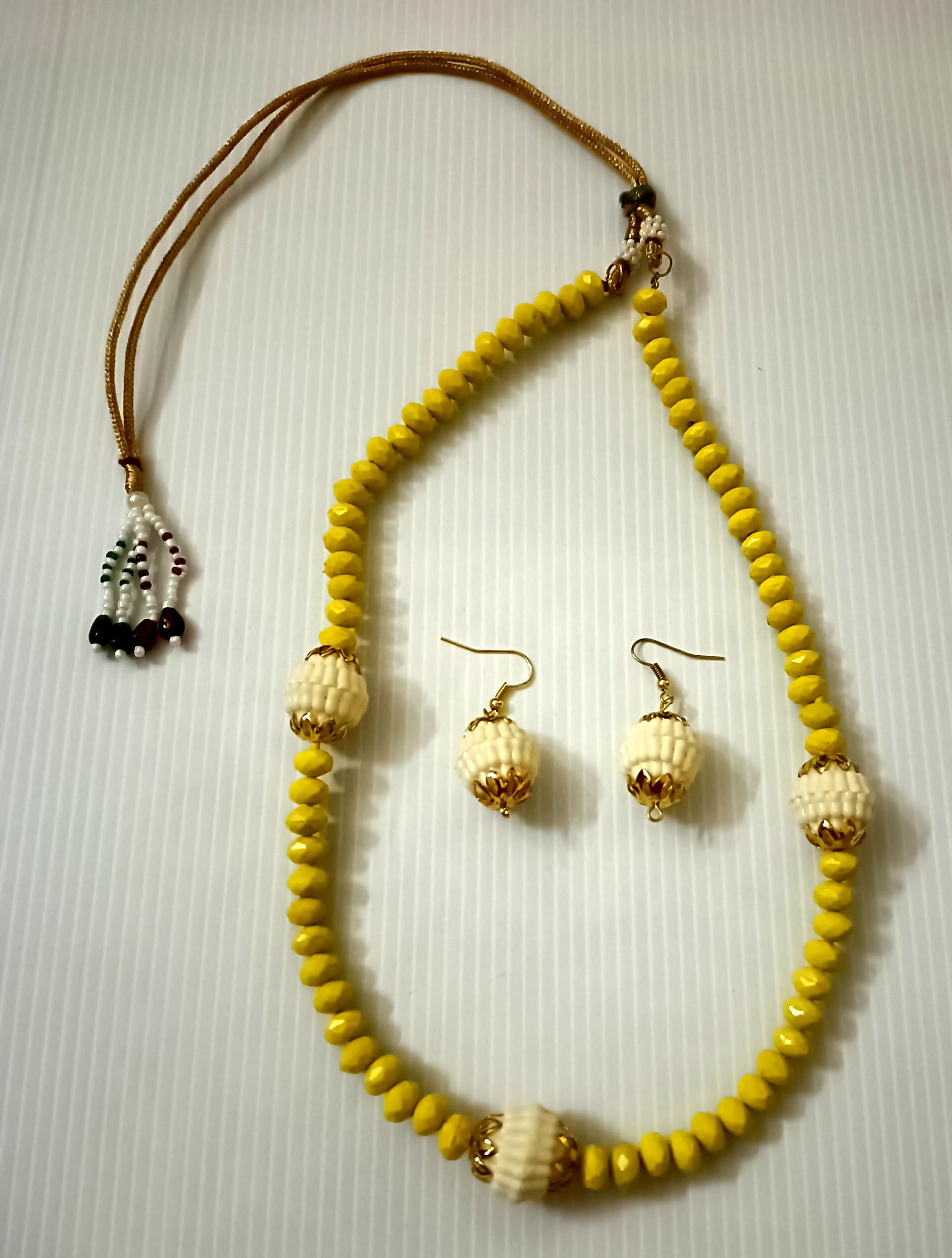 Necklace and earring set — yellow with cream drops