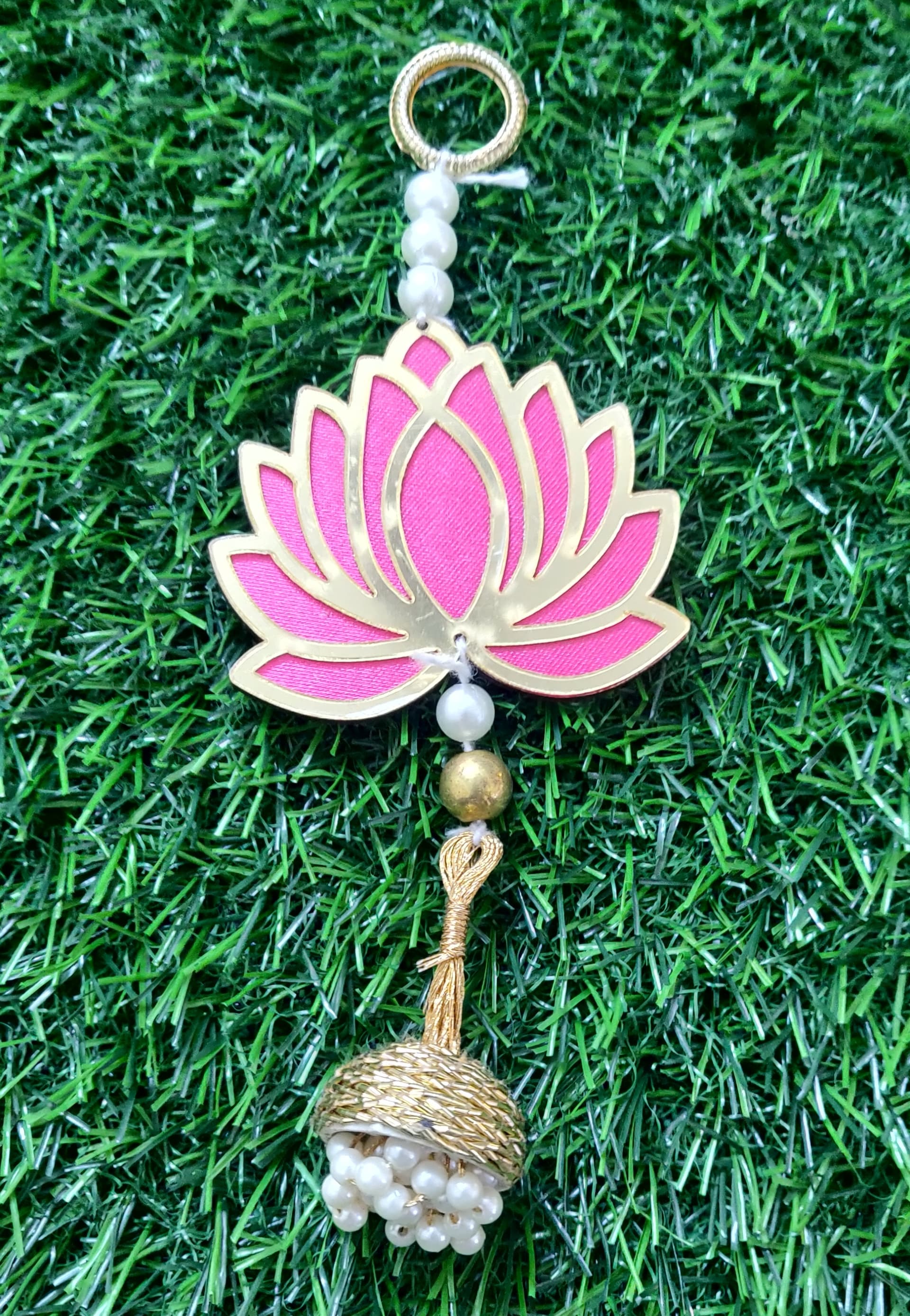 Small hanging · LT0002
