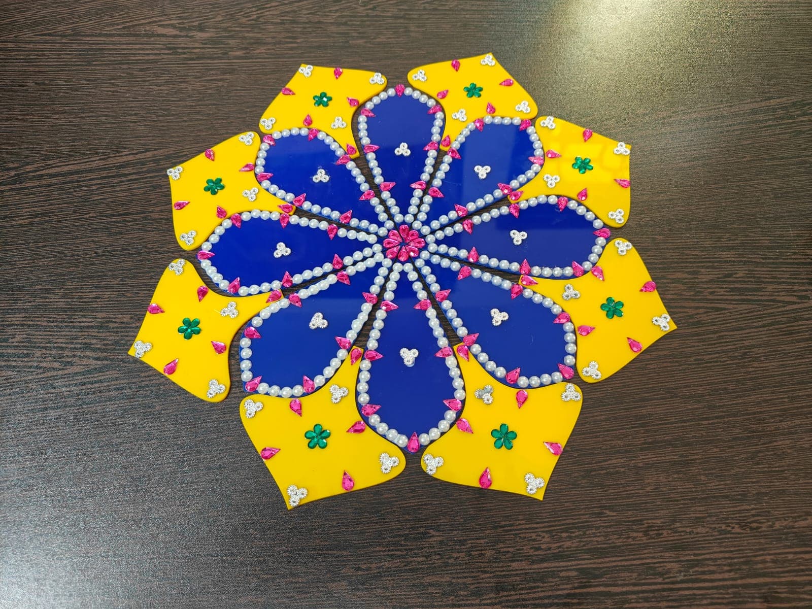 Rangoli · RG00052