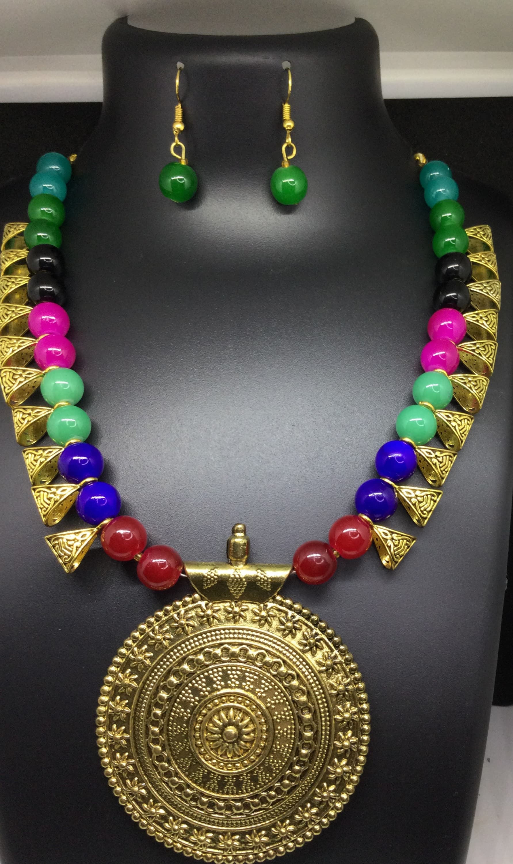 Necklace and earring set — multicolour with a large brass medallion