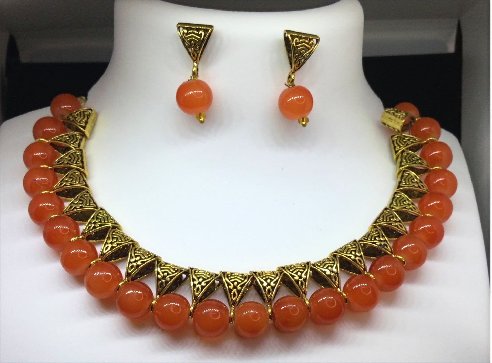 Necklace and earring set — amber and gold